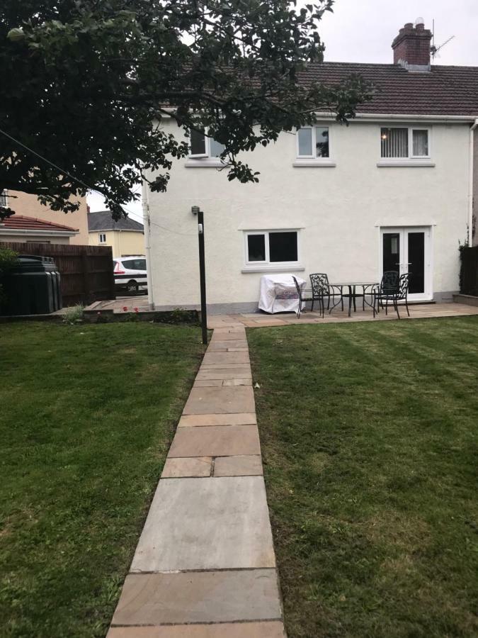 Towy Valley Retreat Carmarthen Exterior photo